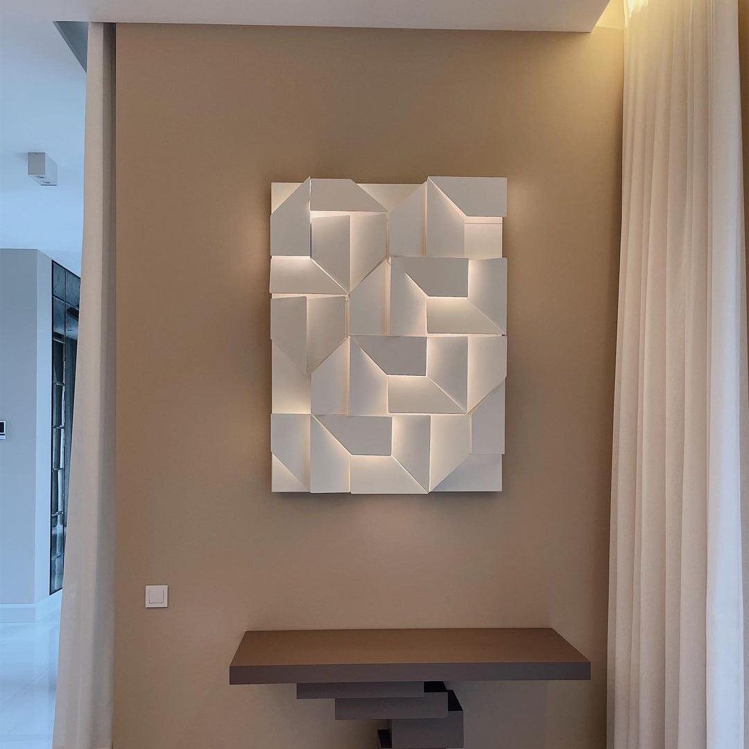 Shadows Grand Sconce - Elegant Wall Light with Adjustable Brightness