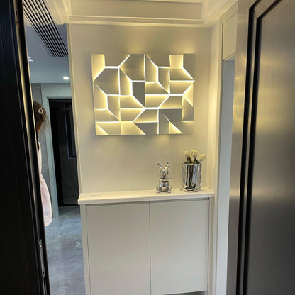 Shadows Grand Sconce - Elegant Wall Light with Adjustable Brightness