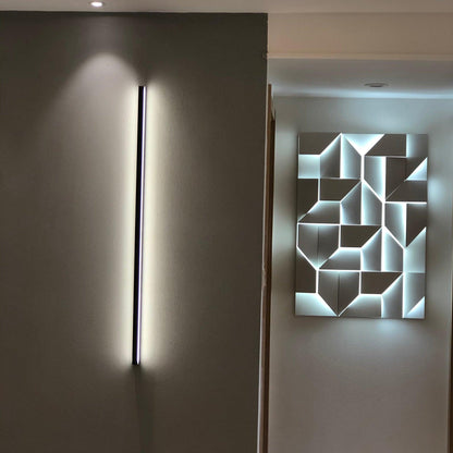 Shadows Grand Sconce - Elegant Wall Light with Adjustable Brightness