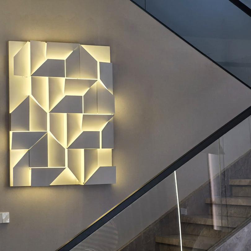 Shadows Grand Sconce - Elegant Wall Light with Adjustable Brightness