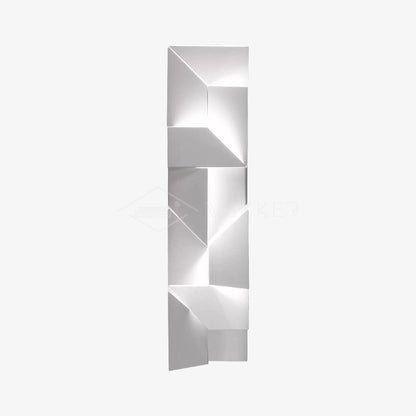 Shadows Grand Sconce - Elegant Wall Light with Adjustable Brightness