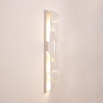 Shadows Grand Sconce - Elegant Wall Light with Adjustable Brightness