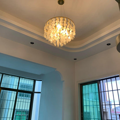 Elegant Shell Wind Chime Chandelier - Soothing Sounds & Coastal Decor