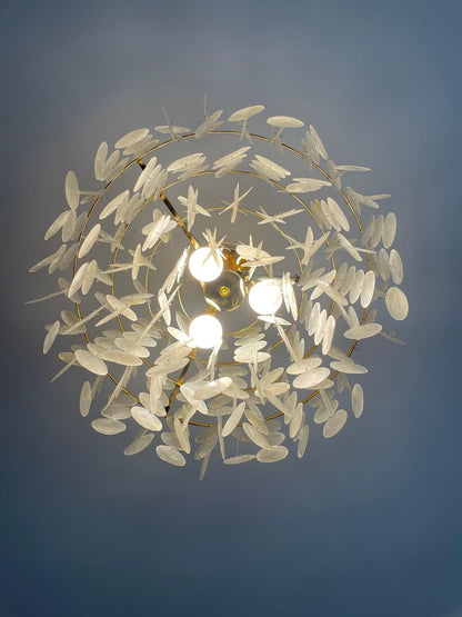 Elegant Shell Wind Chime Chandelier - Soothing Sounds & Coastal Decor