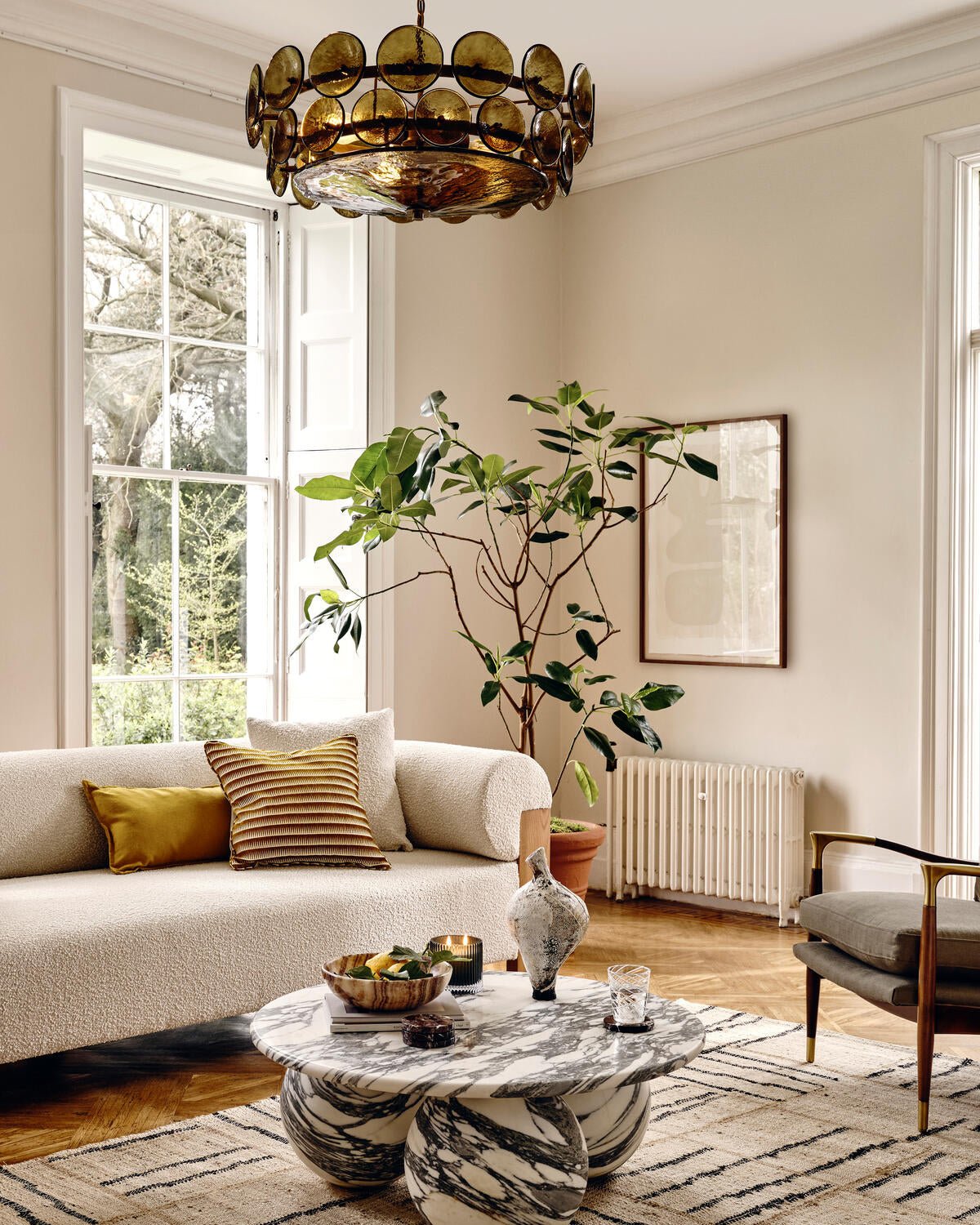 Solaris Disc Glass Chandelier - Modern Design, Adjustable Height, LED