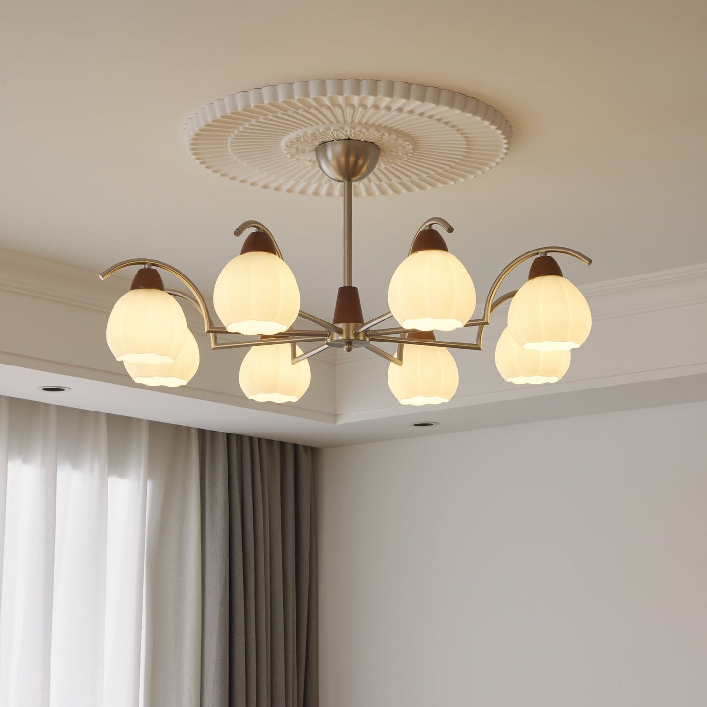 Soluna Bloom Chandelier - Elegant Design with Adjustable Height & LED
