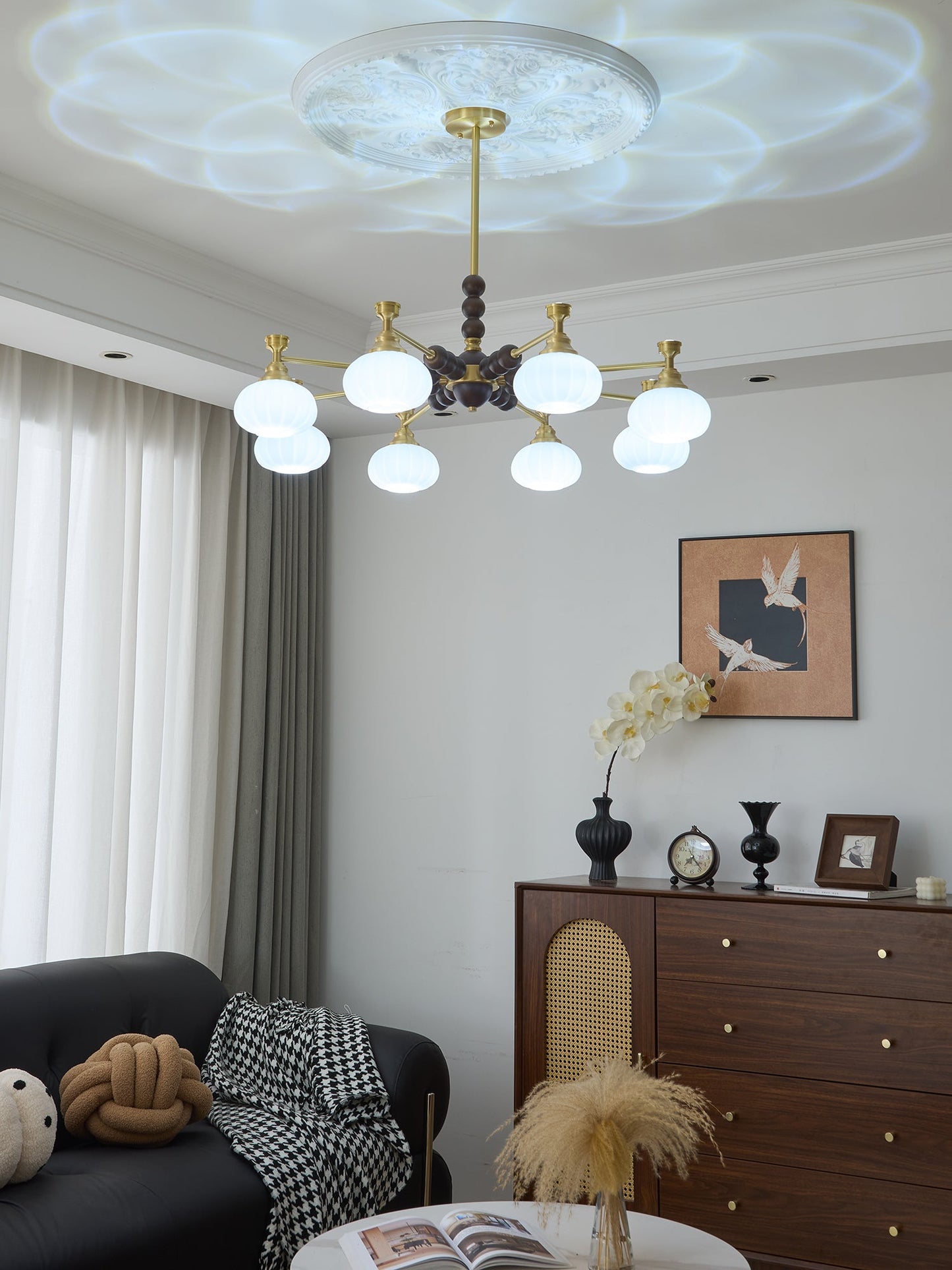 Solviento Modern Chandelier - LED Illumination & Adjustable Height