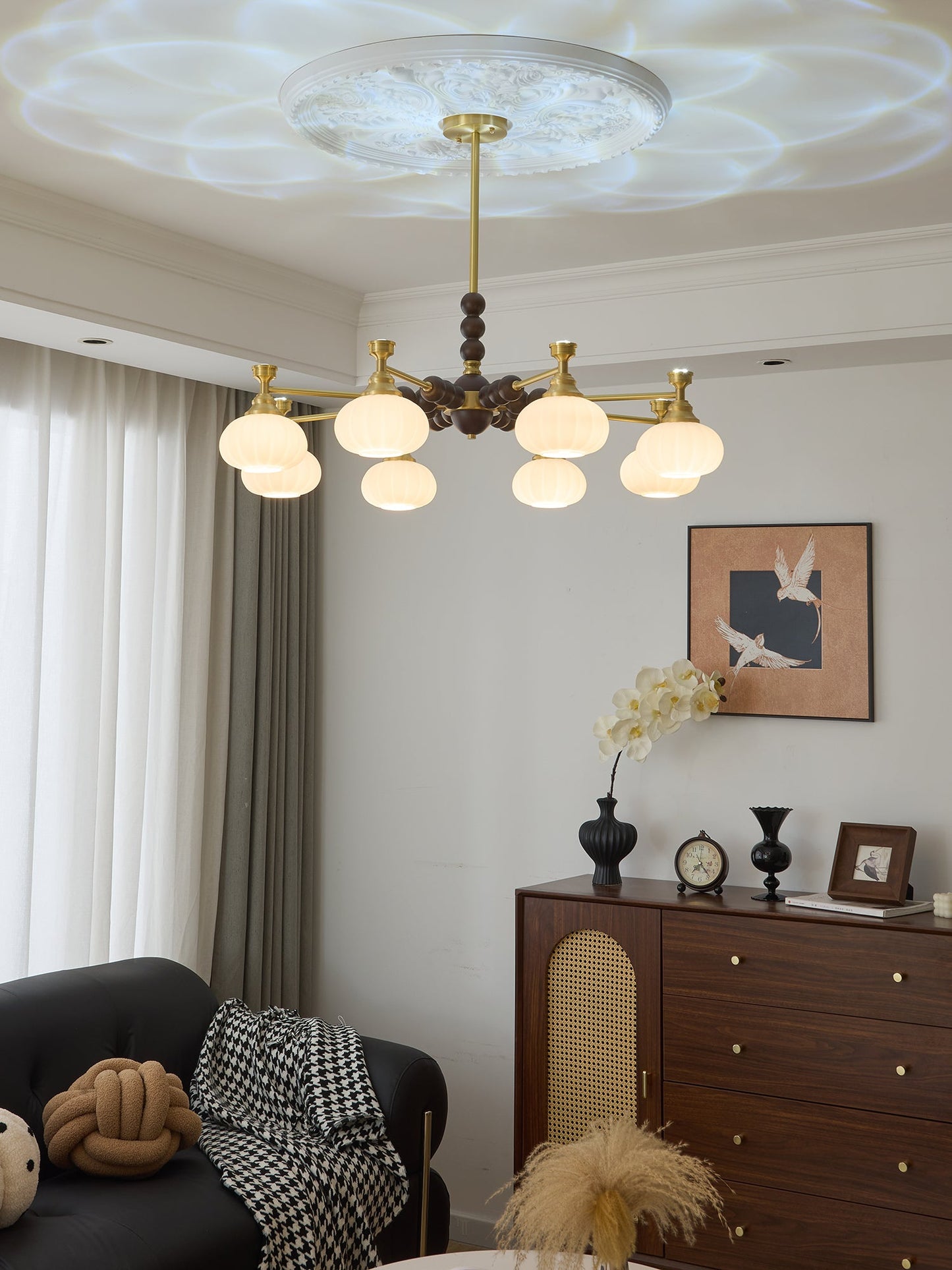 Solviento Modern Chandelier - LED Illumination & Adjustable Height