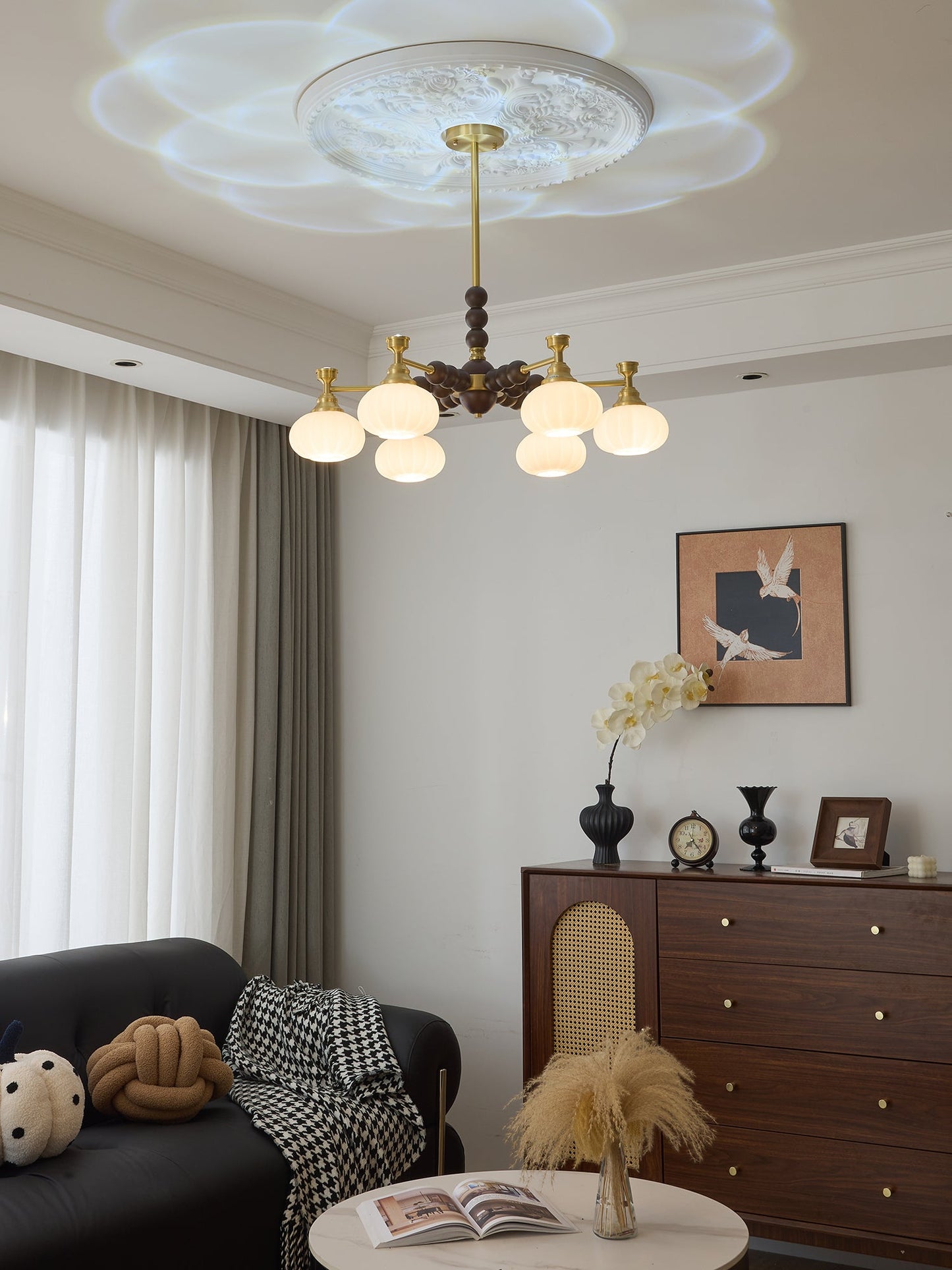 Solviento Modern Chandelier - LED Illumination & Adjustable Height