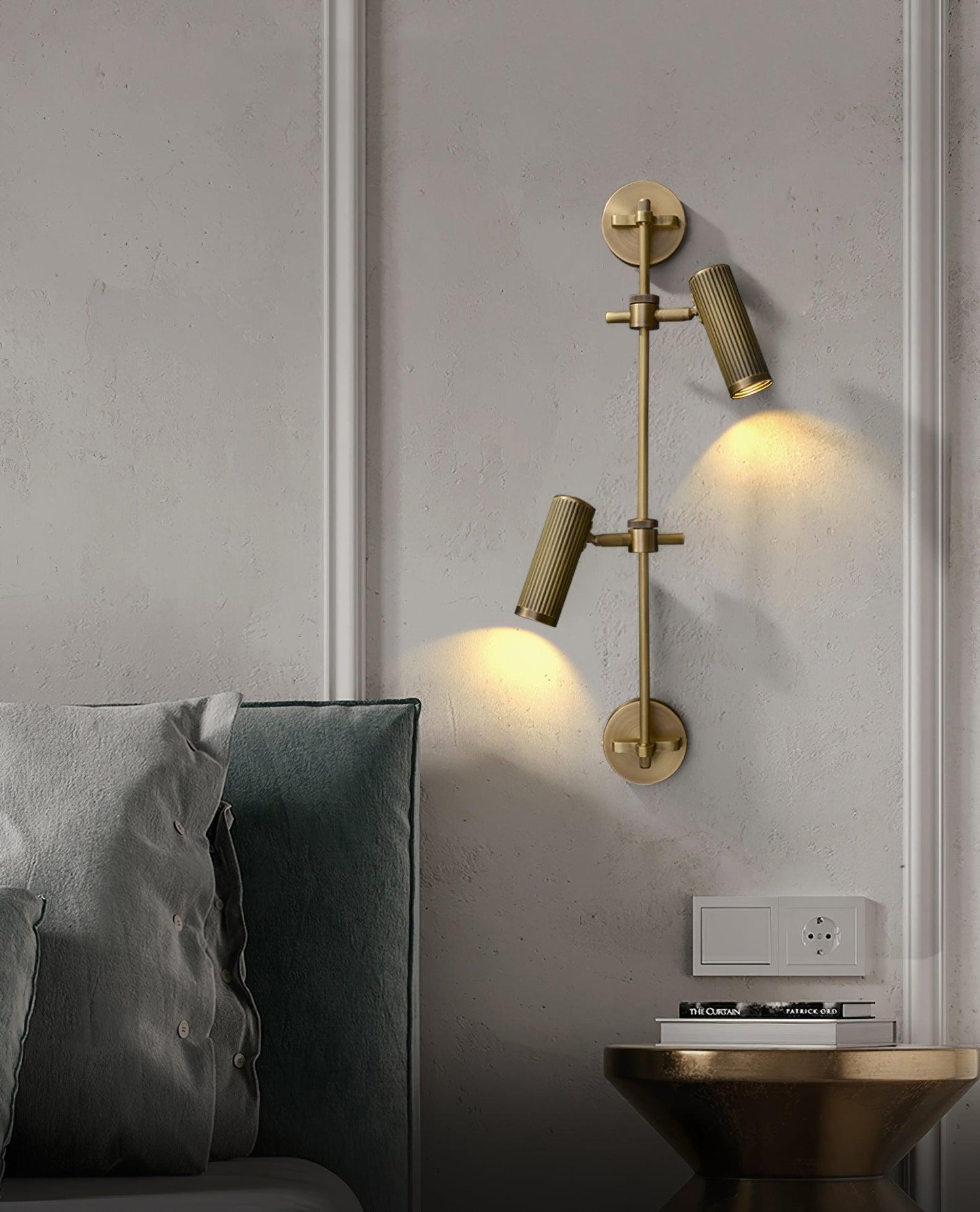 Adjustable Spot Rail Wall Light with LED Bulbs and Rotatable Head