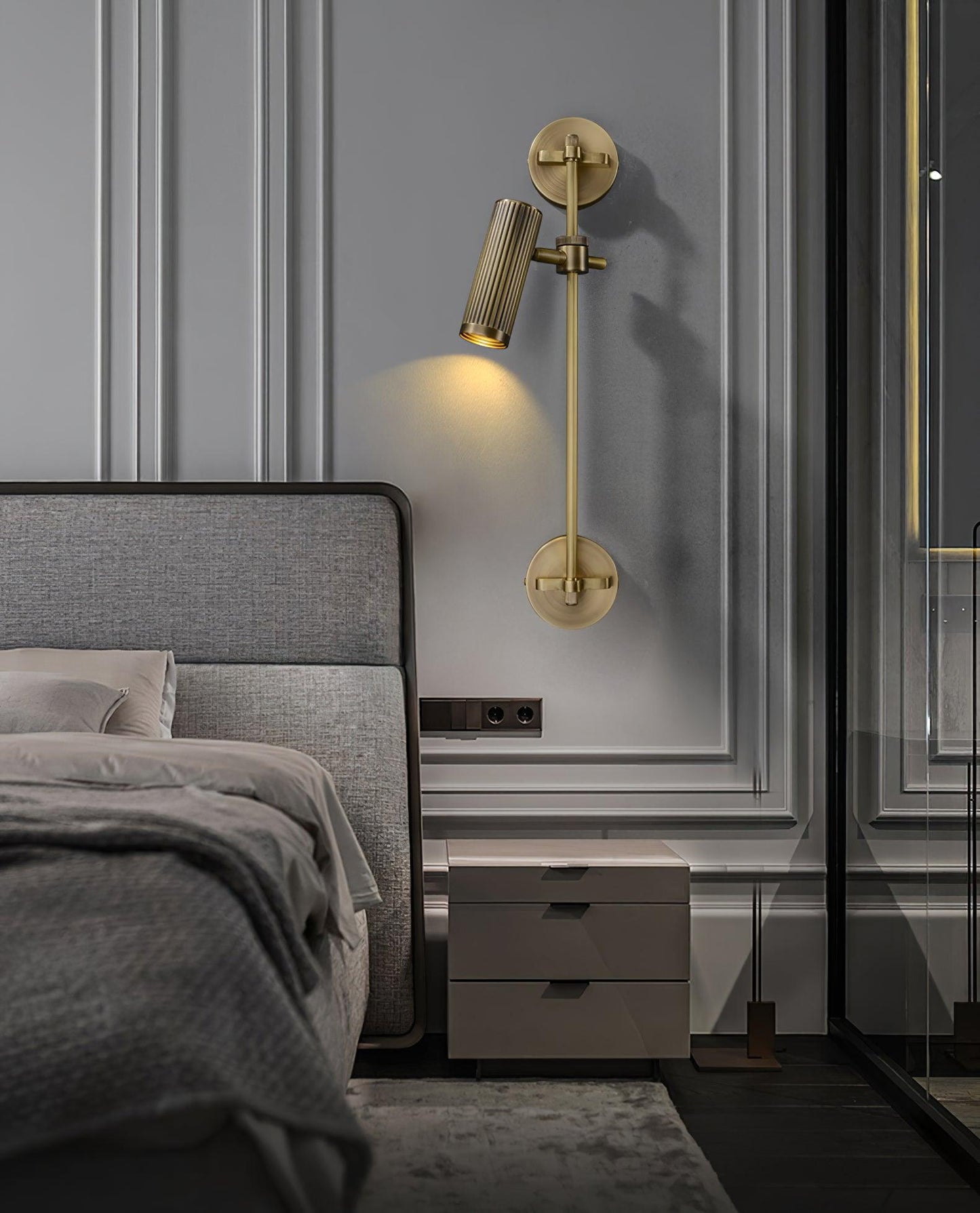Adjustable Spot Rail Wall Light with LED Bulbs and Rotatable Head