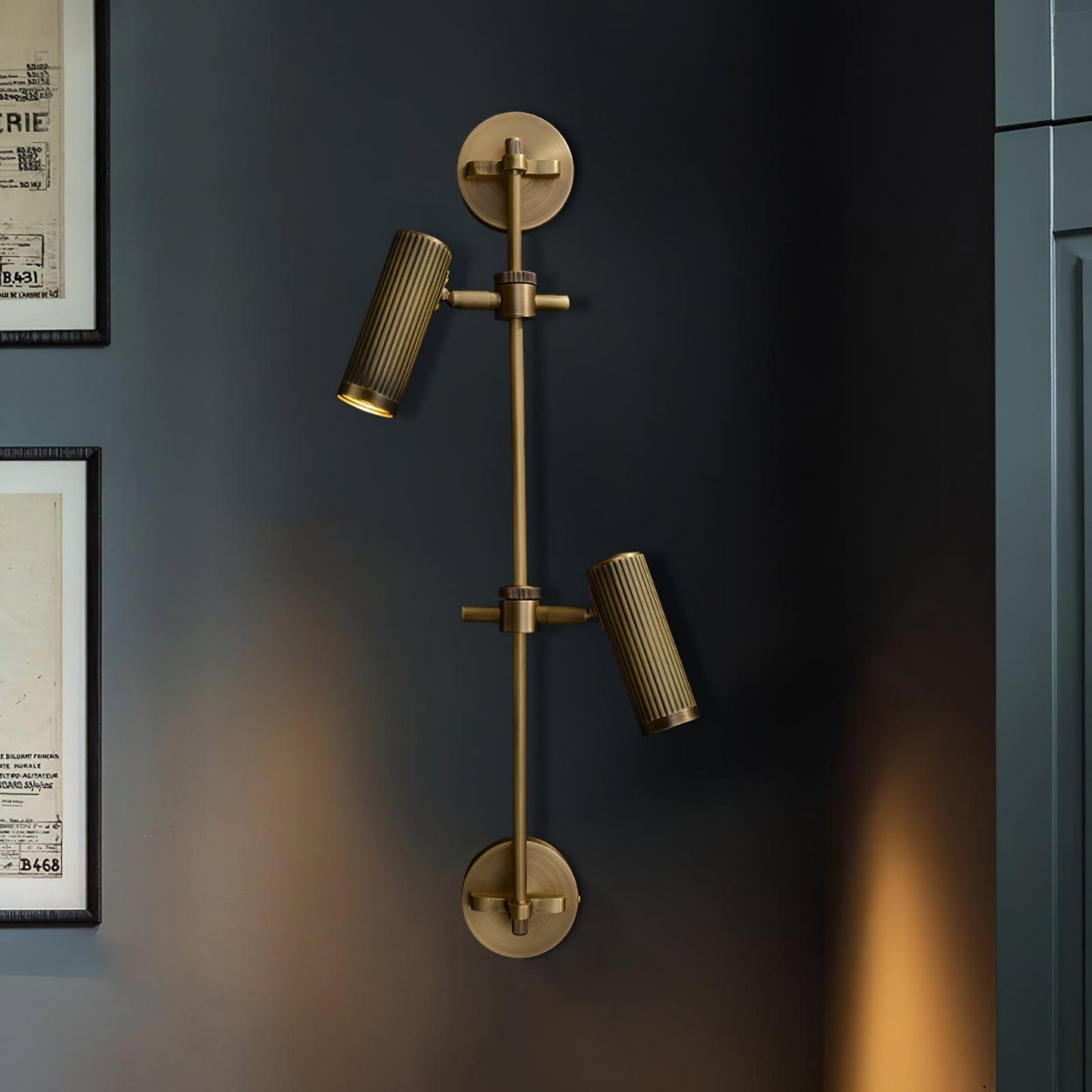 Adjustable Spot Rail Wall Light with LED Bulbs and Rotatable Head