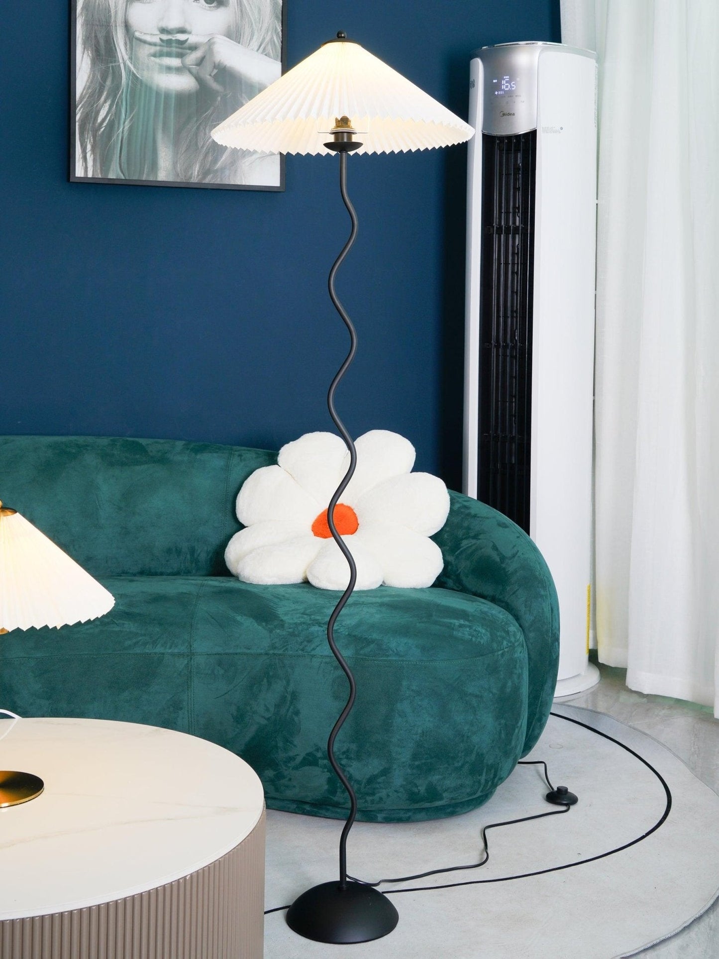 Modern Squiggle Floor Lamp with Adjustable Brightness and Energy-Effic