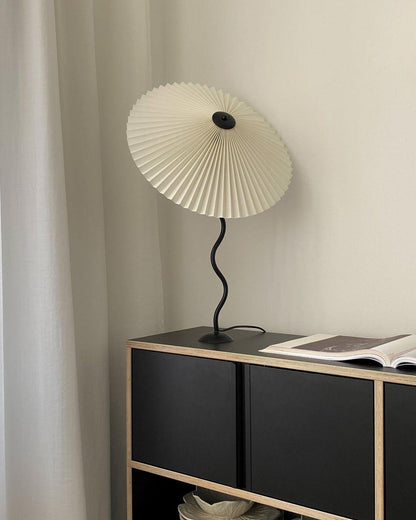 Modern Squiggle Table Lamp with Adjustable Brightness and USB Charging
