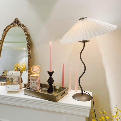 Modern Squiggle Table Lamp with Adjustable Brightness and USB Charging