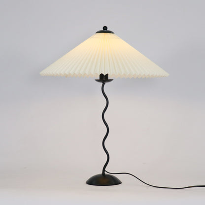 Modern Squiggle Table Lamp with Adjustable Brightness and USB Charging