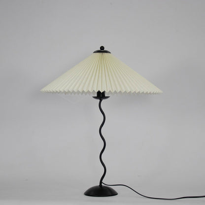 Modern Squiggle Table Lamp with Adjustable Brightness and USB Charging