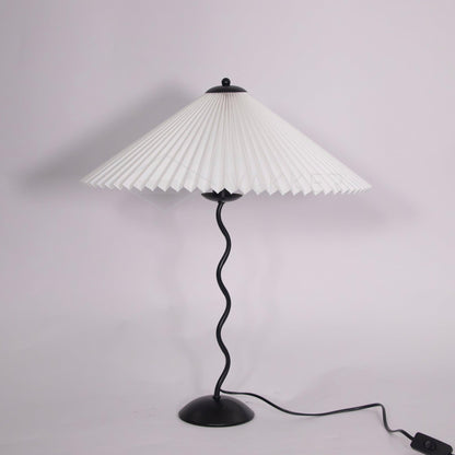 Modern Squiggle Table Lamp with Adjustable Brightness and USB Charging