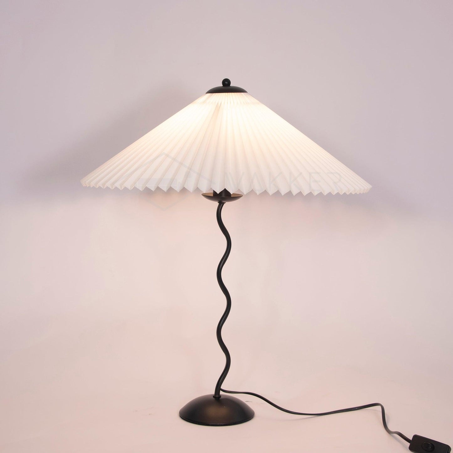Modern Squiggle Table Lamp with Adjustable Brightness and USB Charging
