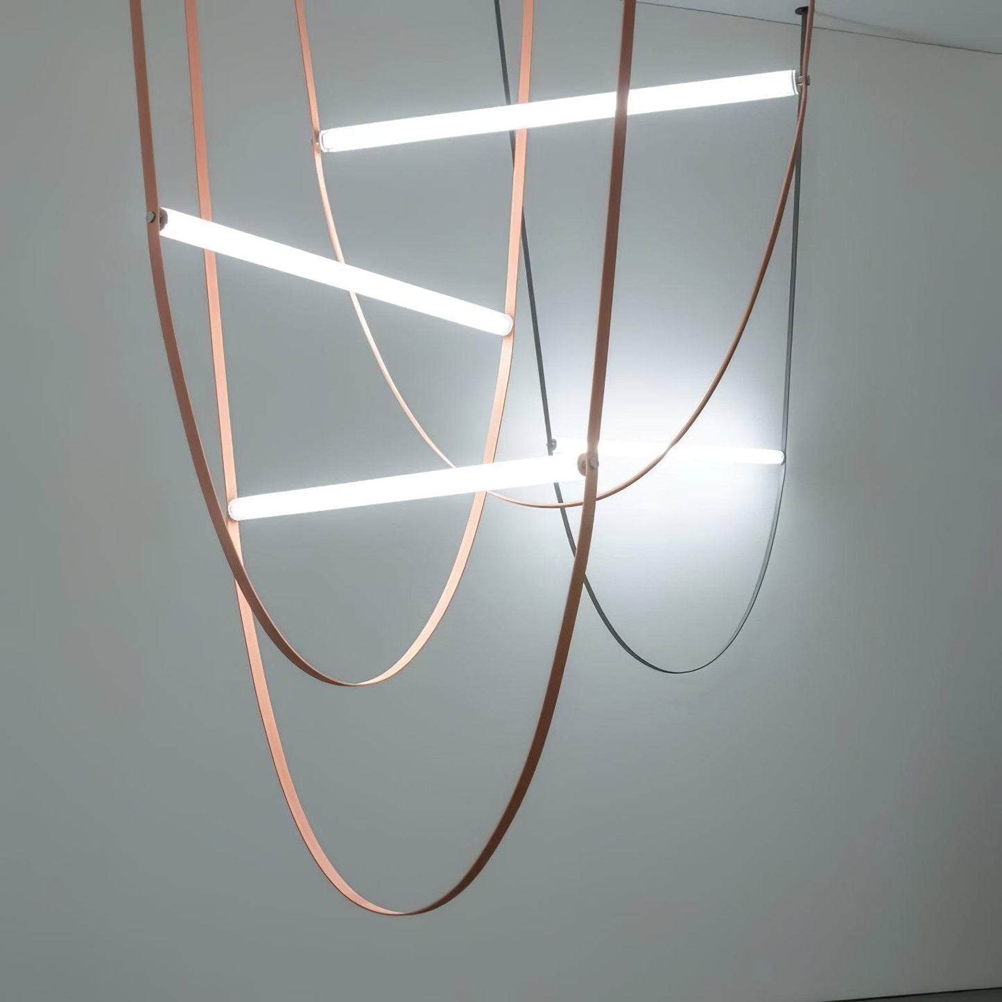 Tracer Belt Pendant Lamp - Adjustable Height, Energy-Efficient LED