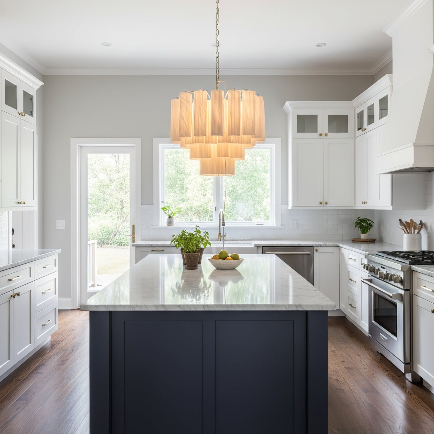 Stratum Ripple Chandelier - Modern Design with Adjustable Height & LED