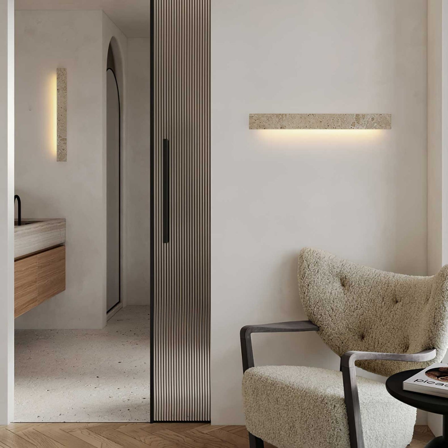 Stravik LED Wall Light - Adjustable Brightness & Modern Design
