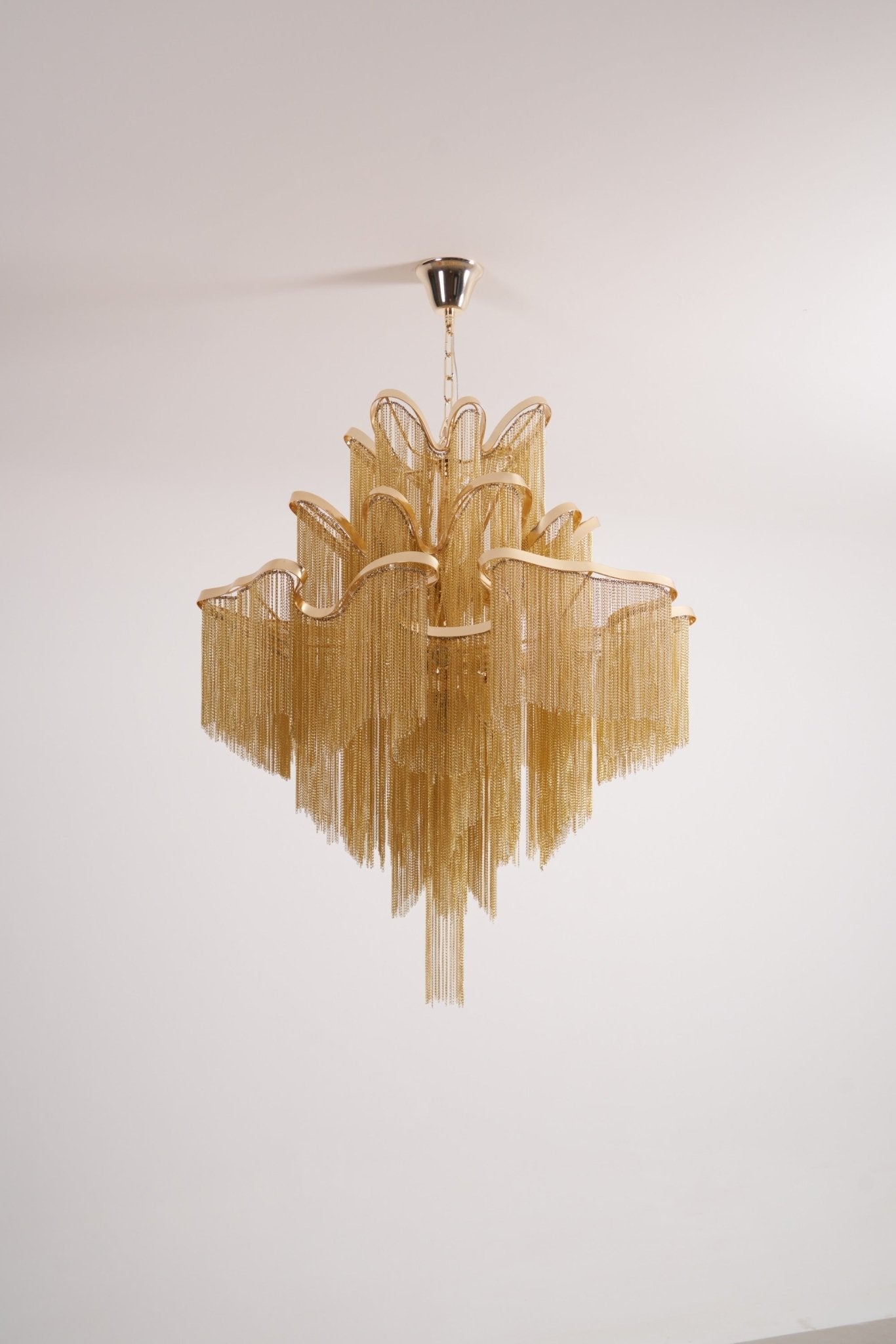 Stream Chain Chandelier - Modern Design with Adjustable Length & LED L