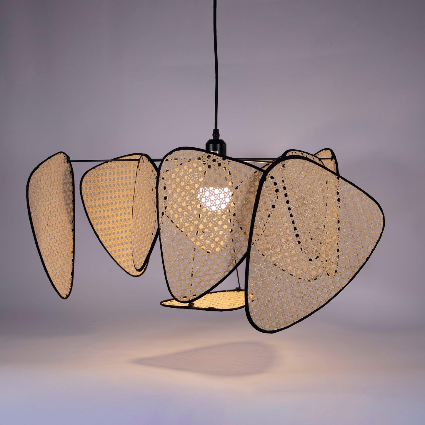 Elegant Screen Cannage Pendant Swag Light with Adjustable Height & War