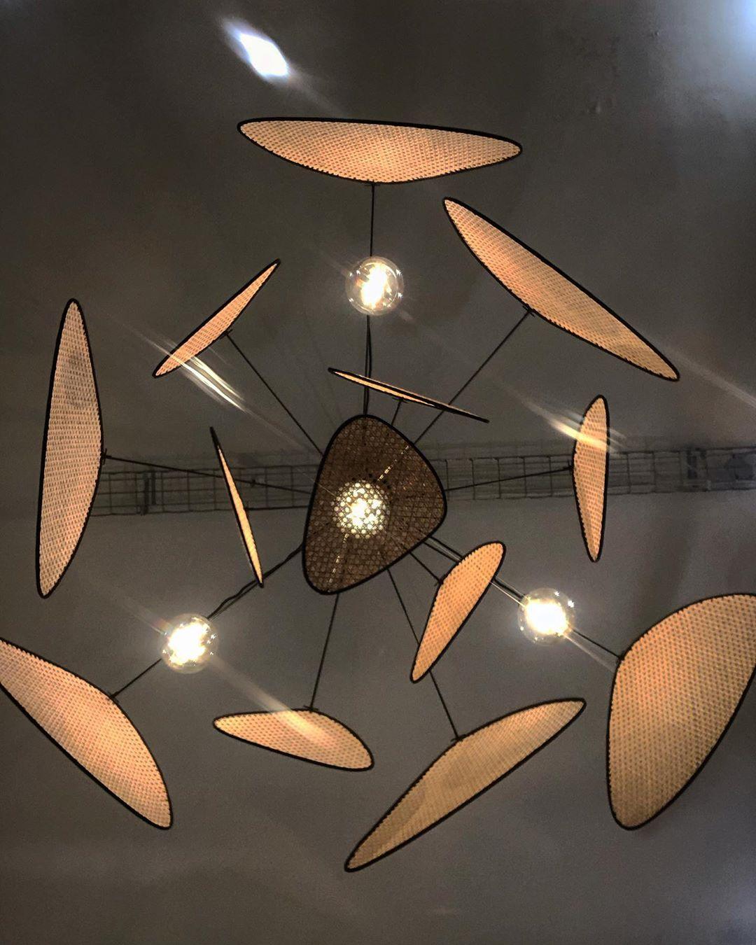 Elegant Screen Cannage Pendant Swag Light with Adjustable Height & War