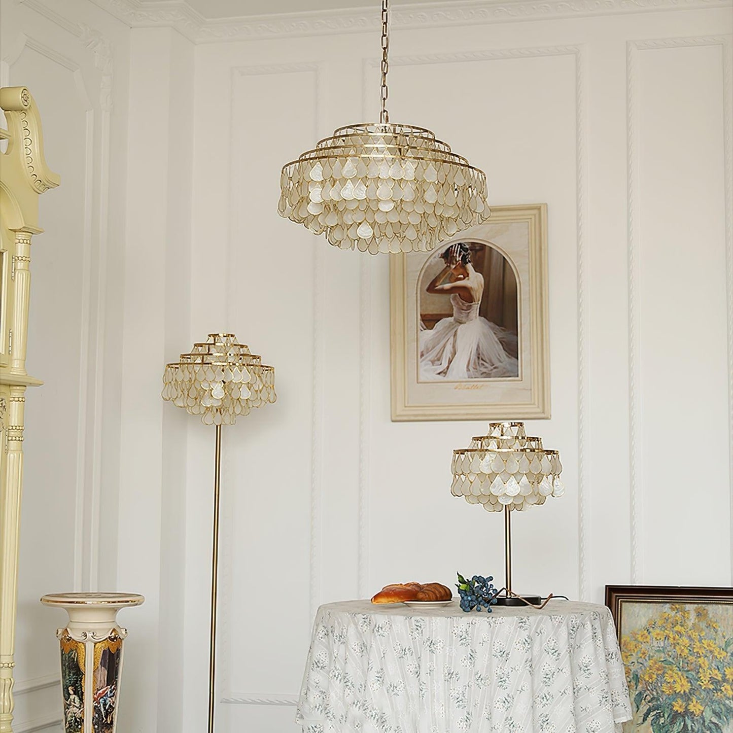 Elegant Teardrop Shell Chandelier - Dimmable, Adjustable Height