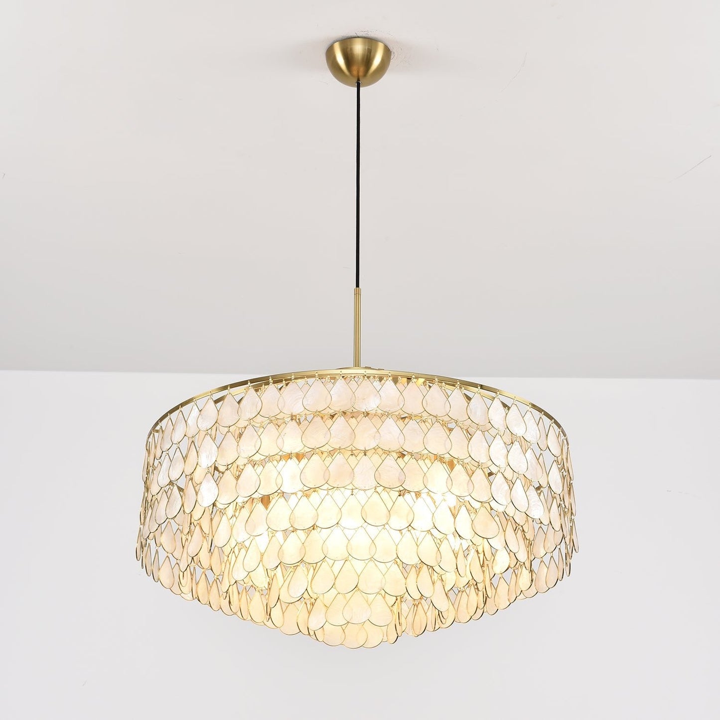 Elegant Teardrop Shell Chandelier - Dimmable, Adjustable Height