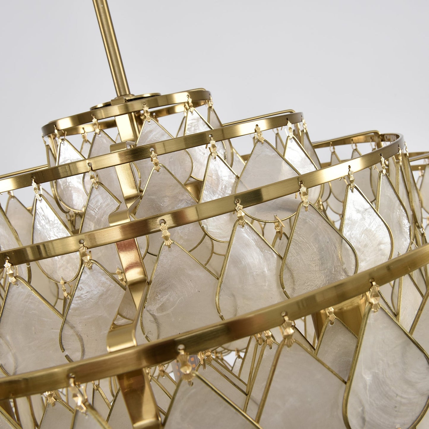 Elegant Teardrop Shell Chandelier - Dimmable, Adjustable Height