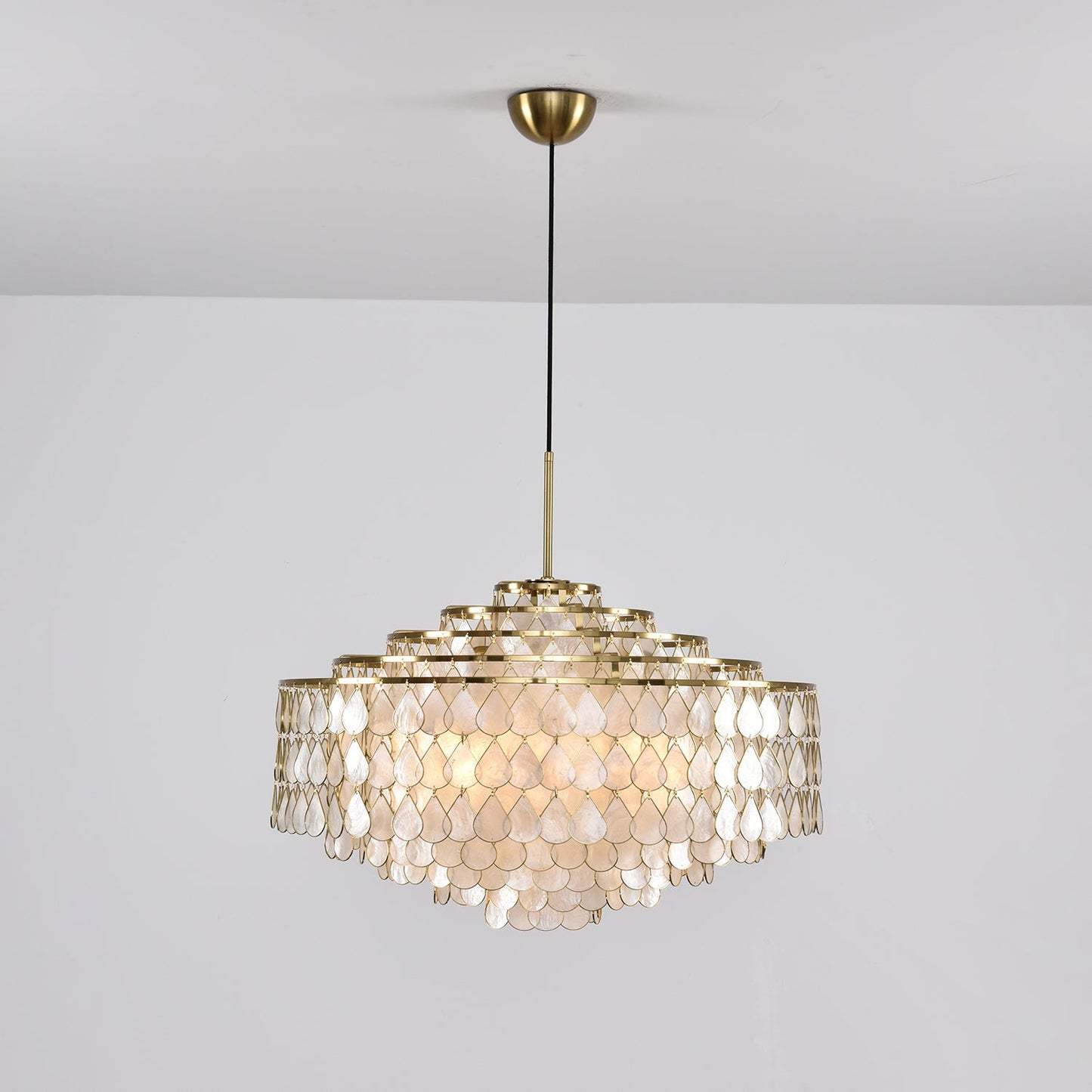 Elegant Teardrop Shell Chandelier - Dimmable, Adjustable Height