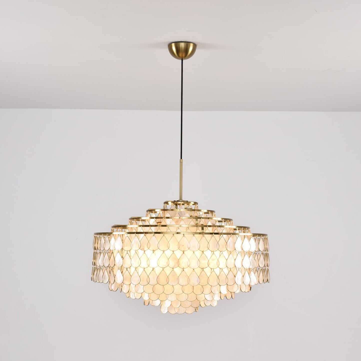 Elegant Teardrop Shell Chandelier - Dimmable, Adjustable Height