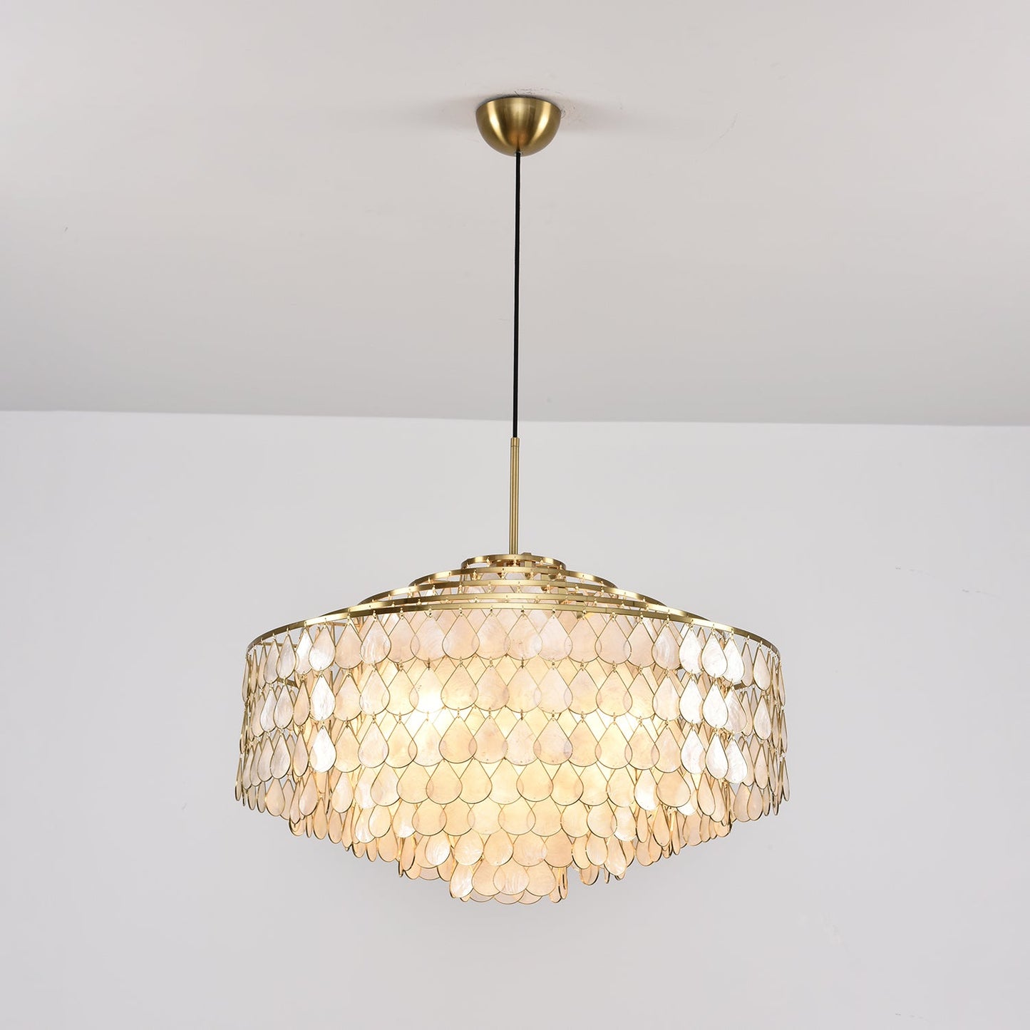 Elegant Teardrop Shell Chandelier - Dimmable, Adjustable Height