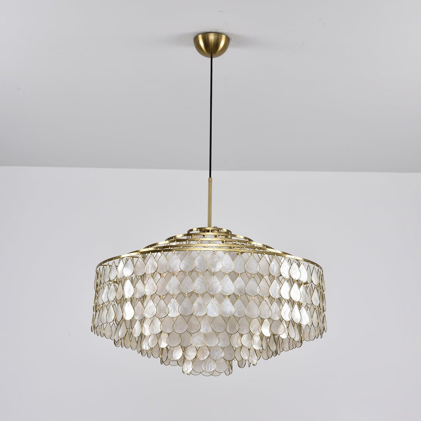Elegant Teardrop Shell Chandelier - Dimmable, Adjustable Height