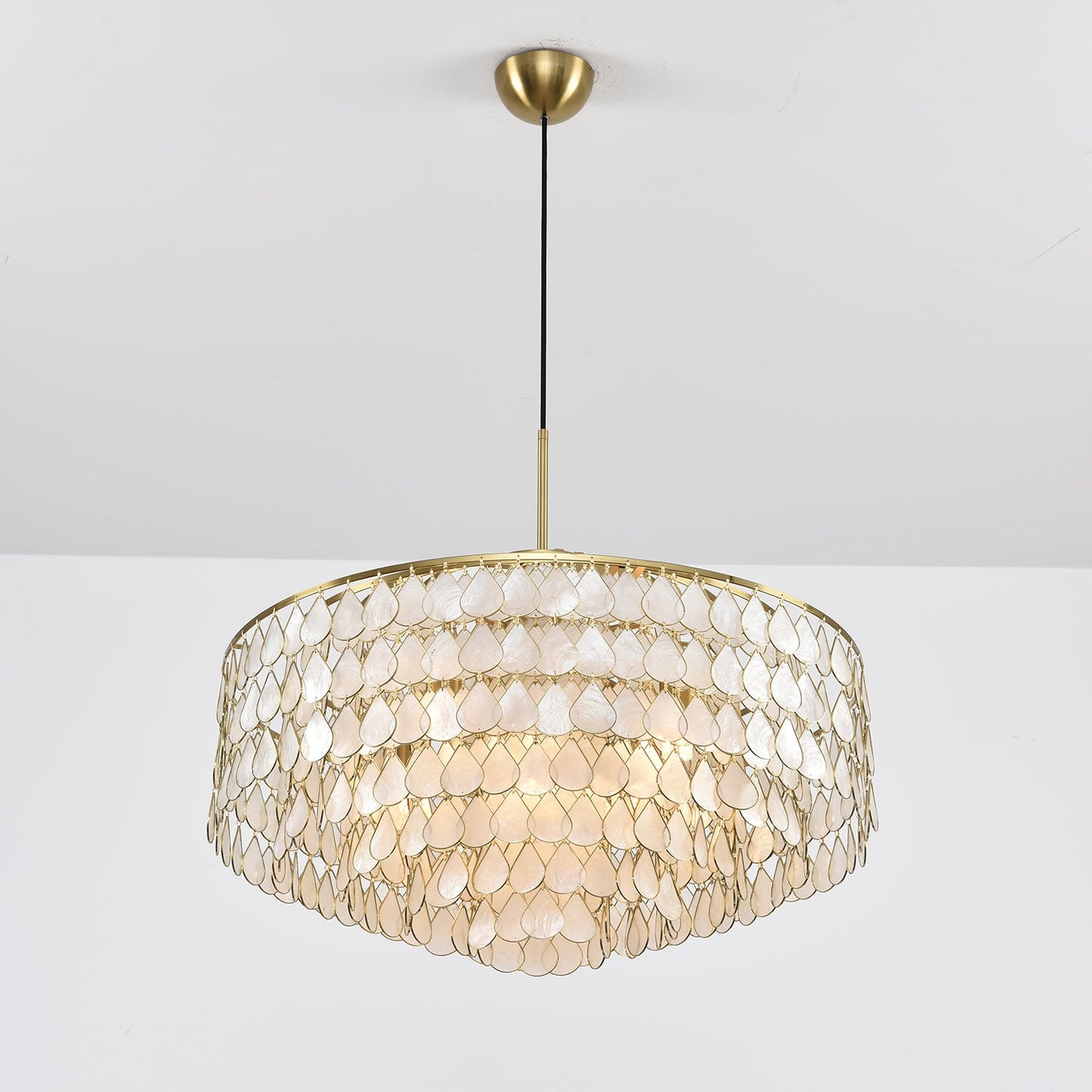 Elegant Teardrop Shell Chandelier - Dimmable, Adjustable Height