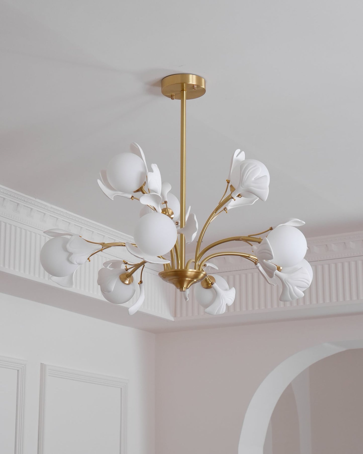 Thalassa Gingko Chandelier - Elegant Design with Adjustable Lighting