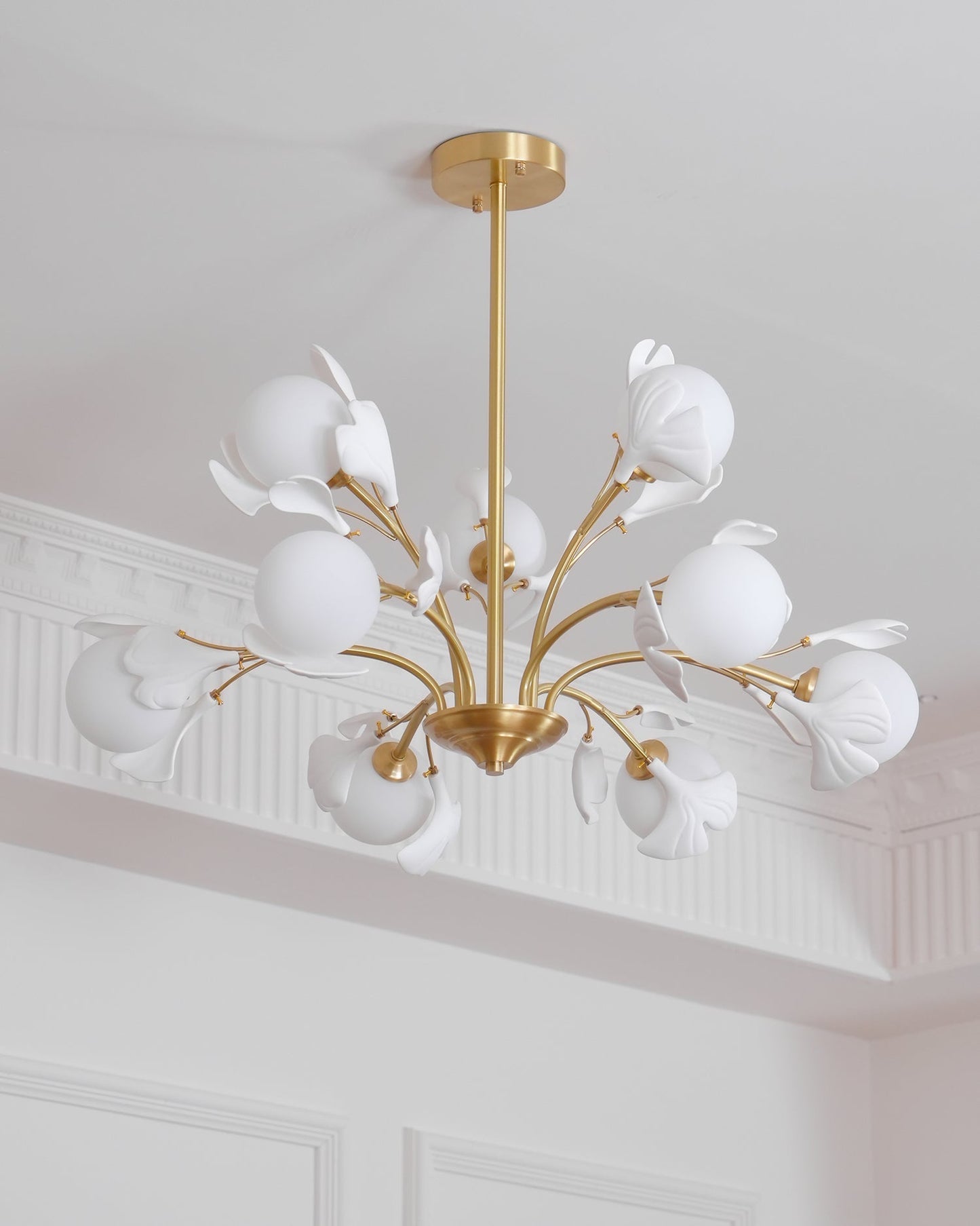Thalassa Gingko Chandelier - Elegant Design with Adjustable Lighting