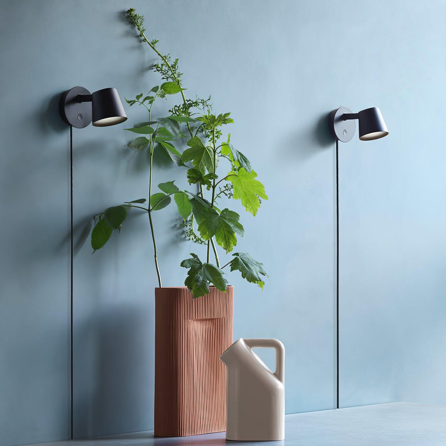 Adjustable Tip Plug-In Wall Lamp with Dimmable LED and Modern Design