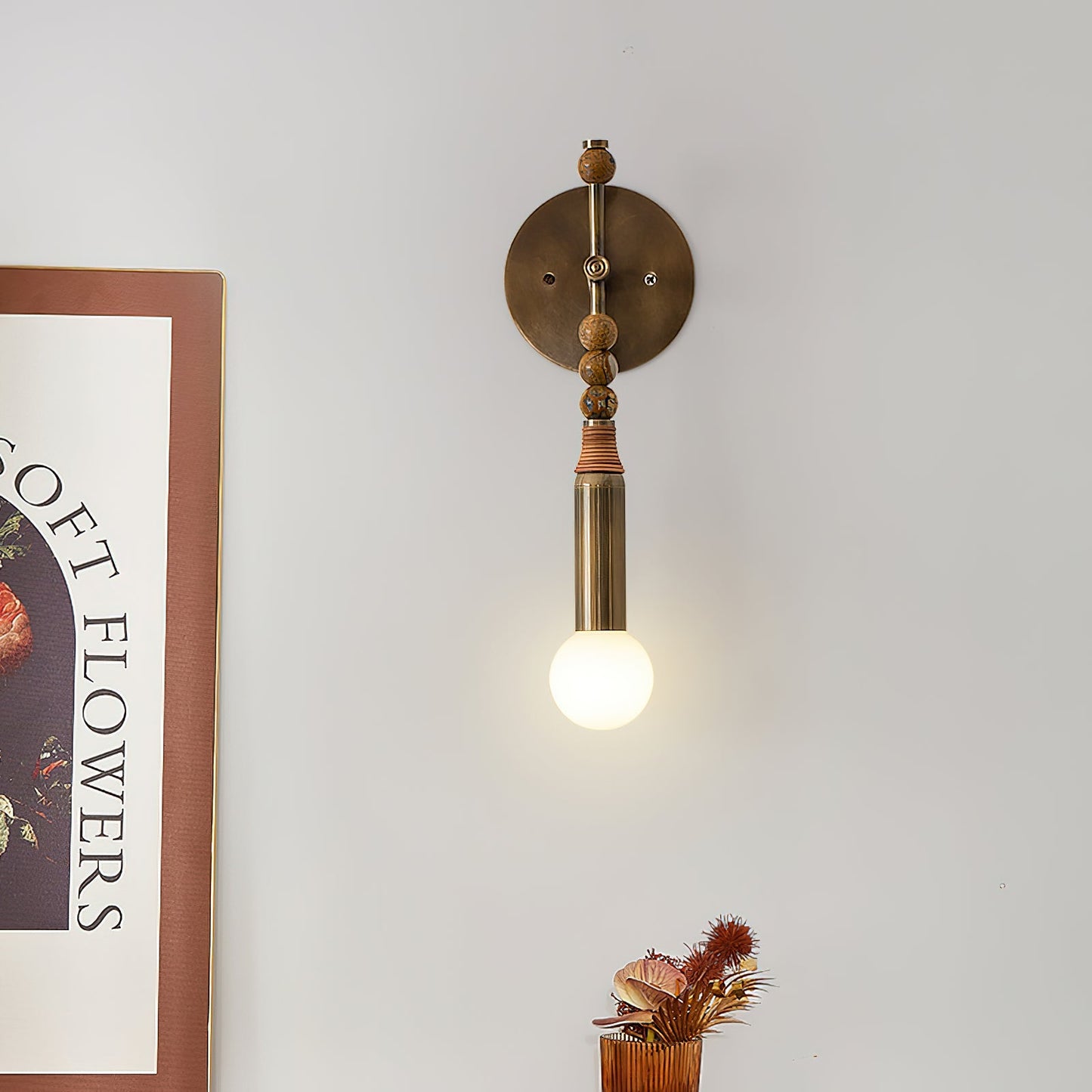 Toam Professional Wall Lamp - Adjustable Brightness & Modern Design
