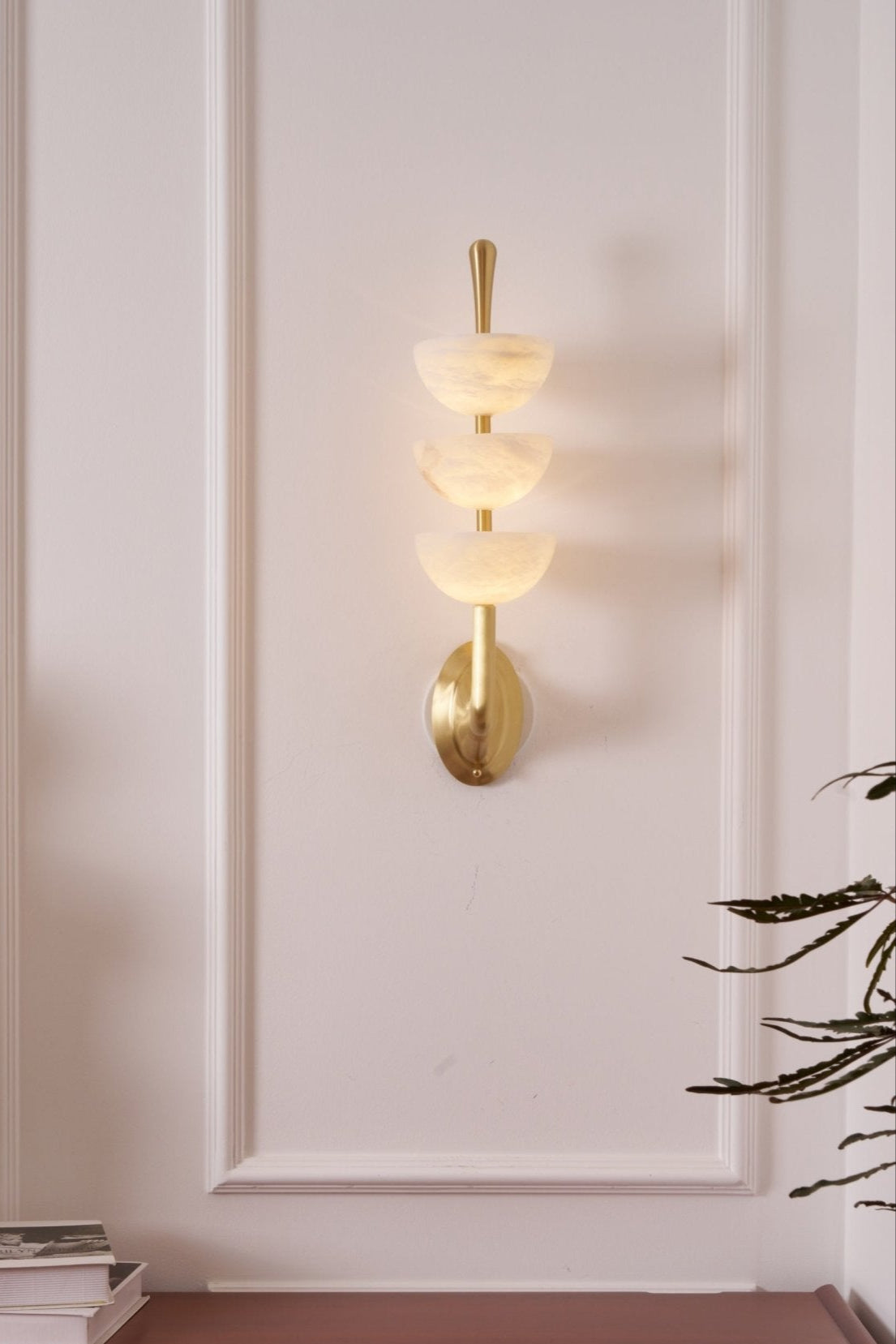 Triple Alabaster Wall Sconce - Elegant Lighting with Adjustable Bright