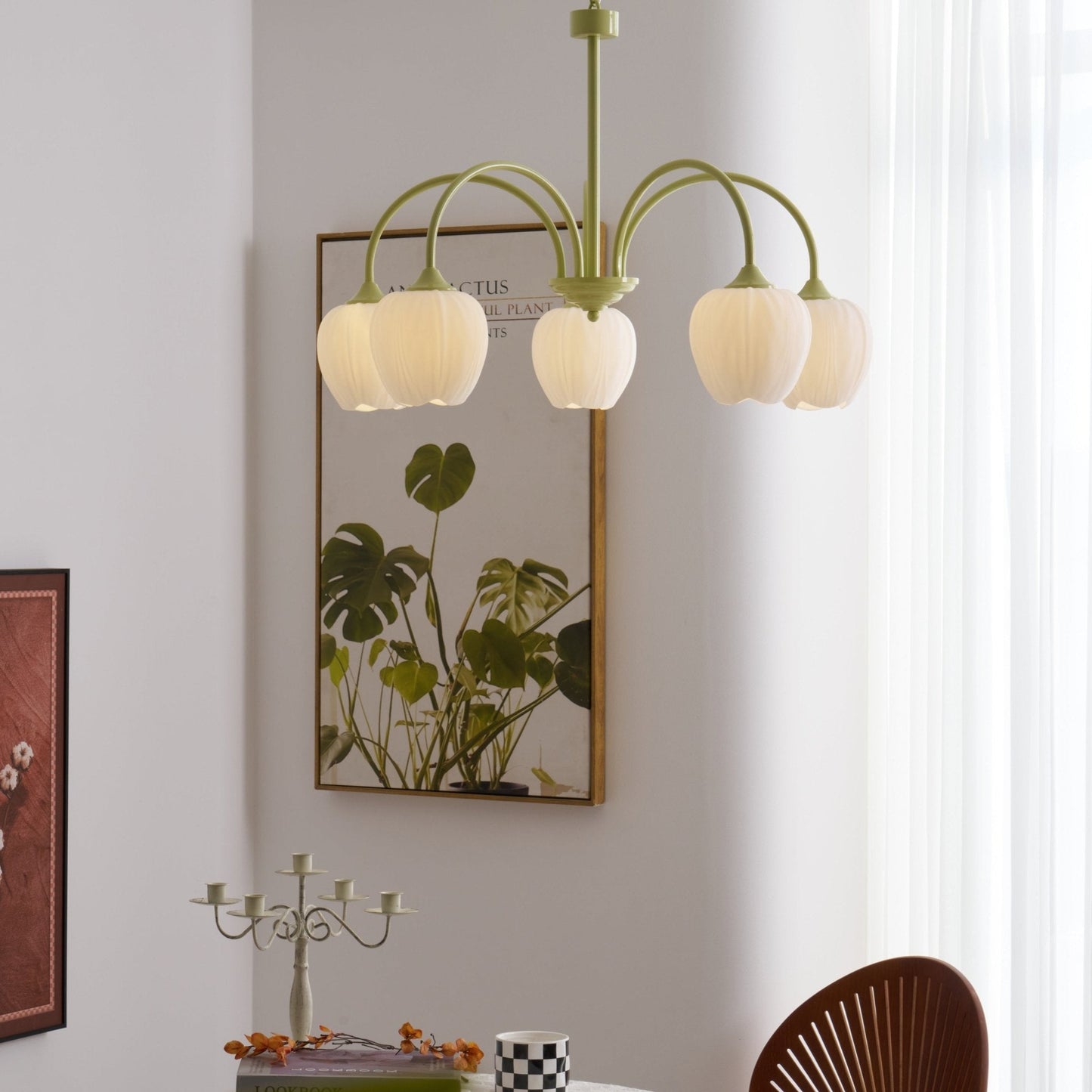 Tulip Matcha Chandelier - Elegant Design with Adjustable Brightness