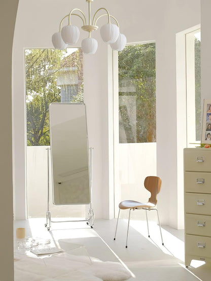 Tulip Matcha Chandelier - Elegant Design with Adjustable Brightness