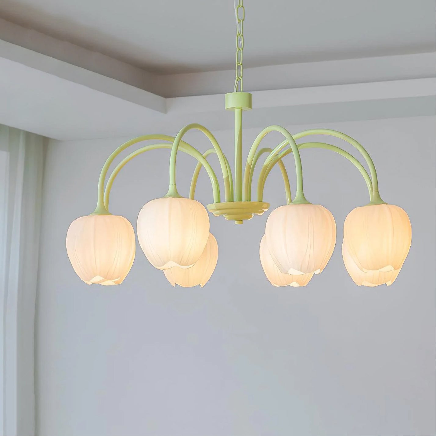 Tulip Matcha Chandelier - Elegant Design with Adjustable Brightness
