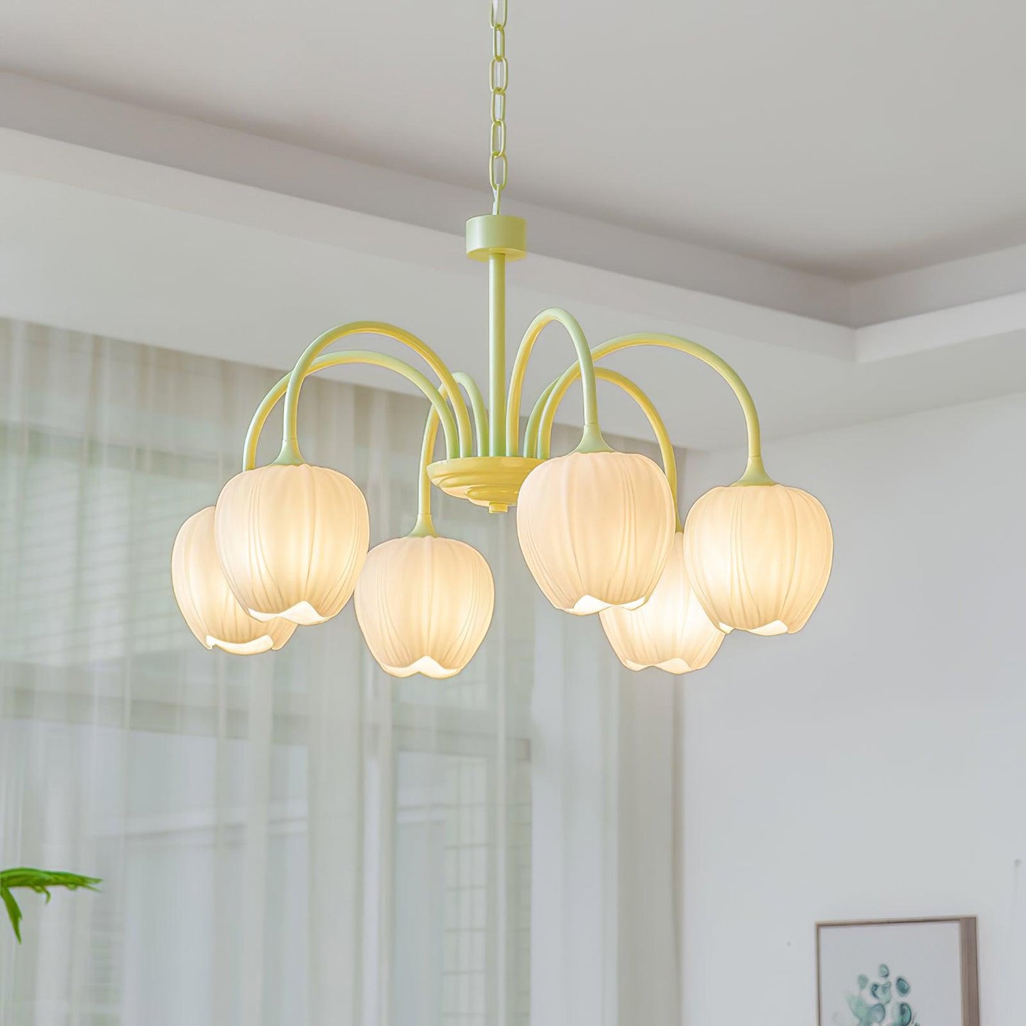 Tulip Matcha Chandelier - Elegant Design with Adjustable Brightness
