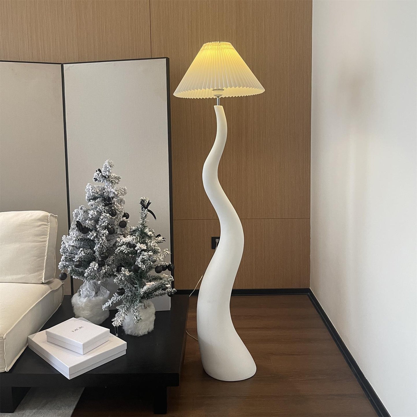Twisted Pleated Floor Lamp - Adjustable Height, Soft Ambient Lighting
