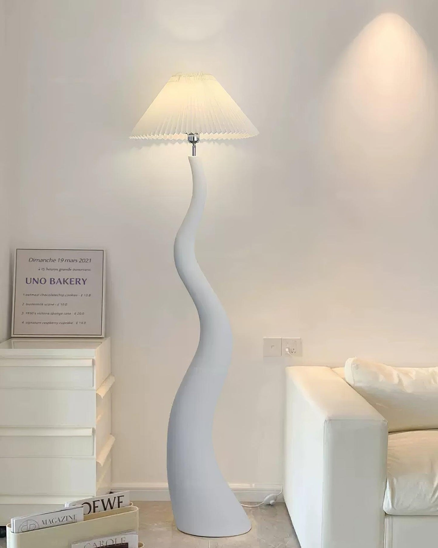 Twisted Pleated Floor Lamp - Adjustable Height, Soft Ambient Lighting
