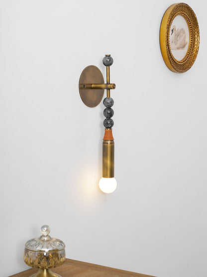 Toam Professional Wall Lamp - Adjustable Brightness & Modern Design