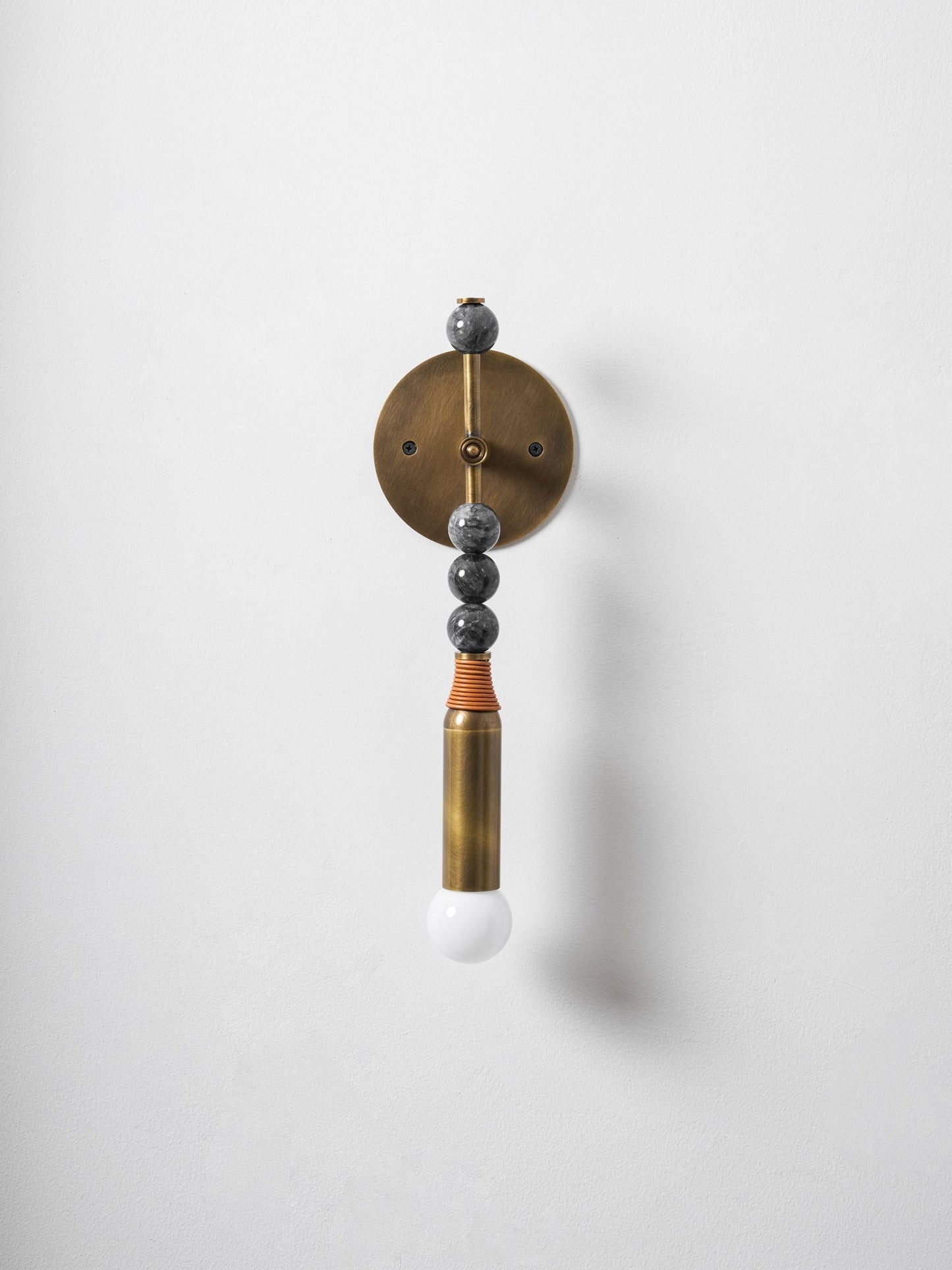 Toam Professional Wall Lamp - Adjustable Brightness & Modern Design